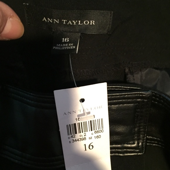 Ann Taylor “leather” trimmed suit - Picture 5 of 6